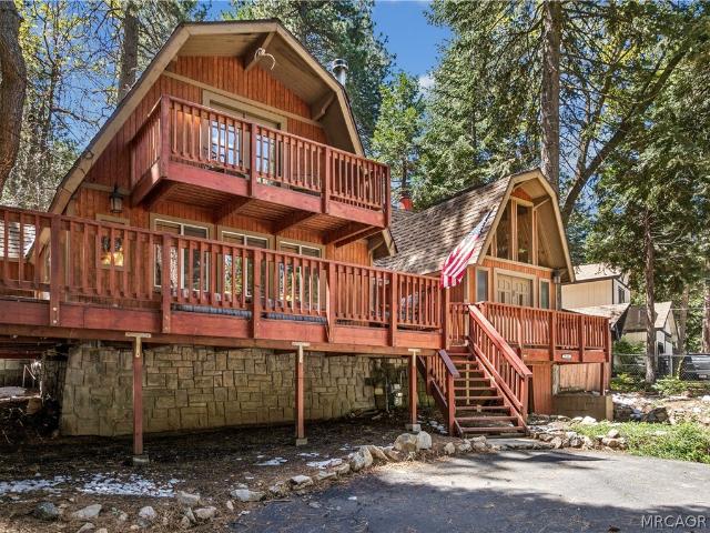 House for sale in Green Valley Lake, California