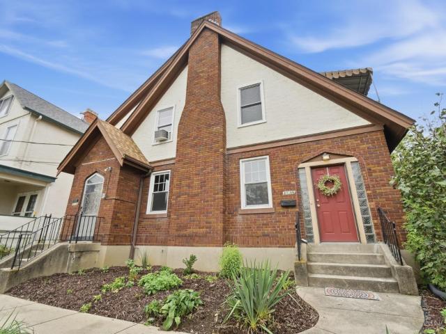 House for sale in Roselawn, Ohio