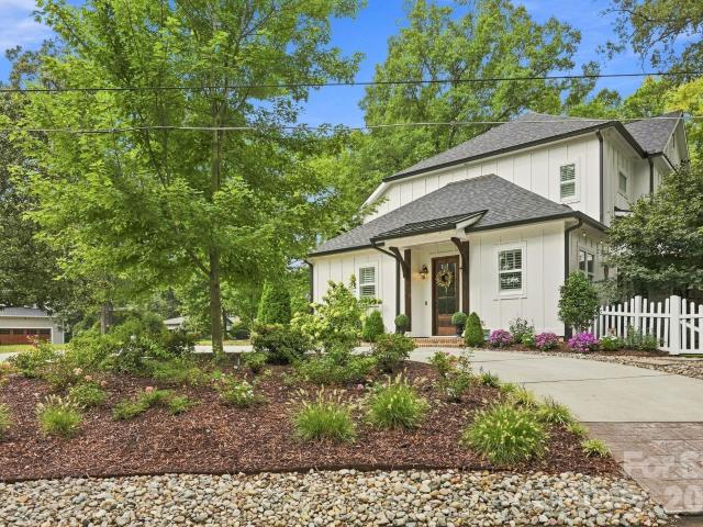 House for sale in Mecklenburg, North Carolina