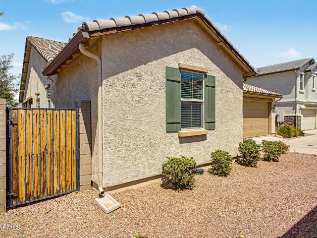 House for sale in Dahlia Point, Mesa