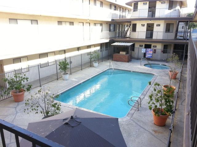 Apartment for rent in Hawthorne, California