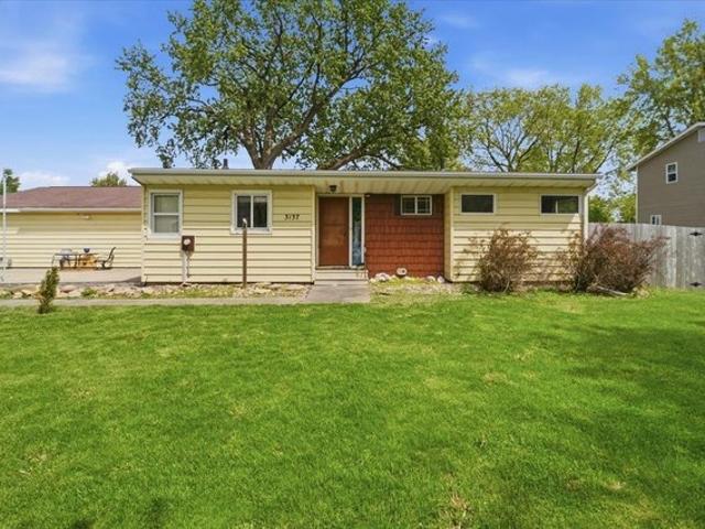 House for sale in Waterloo, Iowa