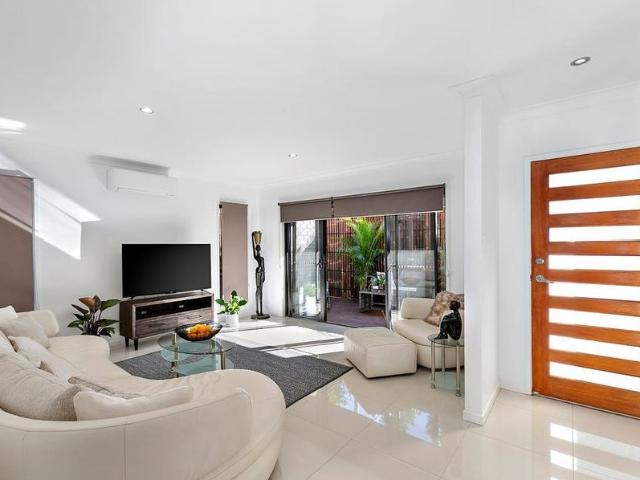 Townhouse for rent in Toombul, Queensland