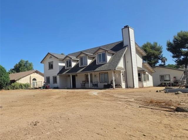 House for sale in Nuevo, Riverside County