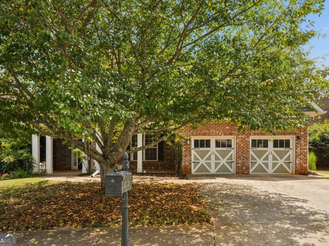 House for sale in Hampton, Georgia