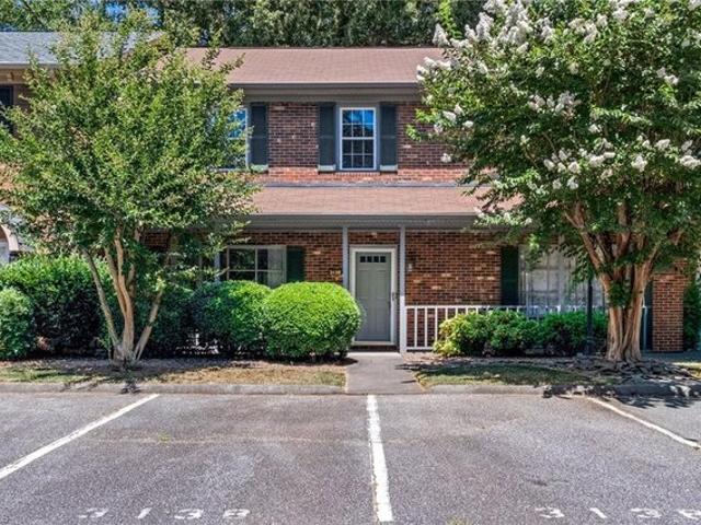 Condo for sale in Pfafftown, North Carolina