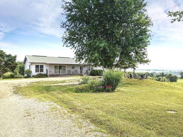 House for sale in Hanover, Jo Daviess County