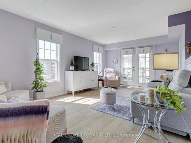 Condo for sale in Oakville, Golden Horseshoe