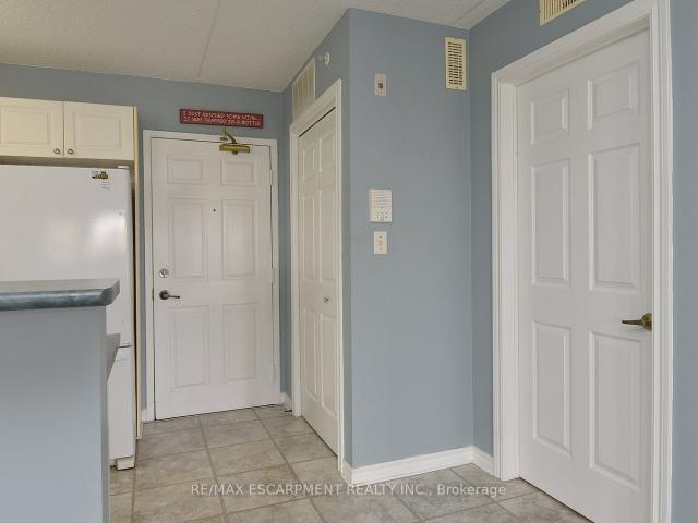 Condo for sale in Burlington, Ontario