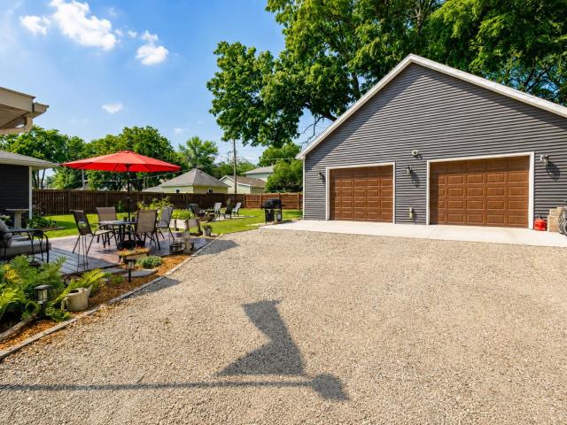 House for sale in Madelia, Minnesota