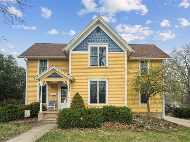 House for sale in Linn, Iowa