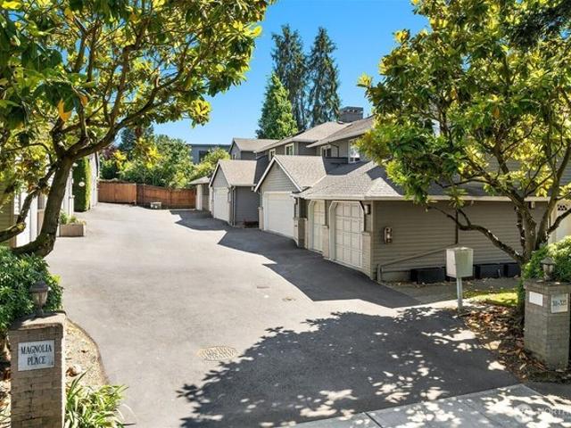 Townhouse for sale in Kirkland, Washington