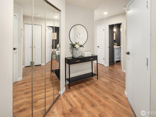 Condo for sale in Kirkland, Washington