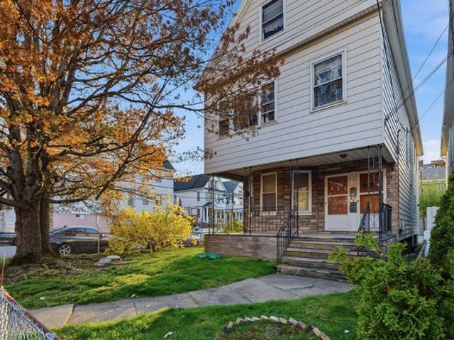 House for sale in Hudson, New Jersey