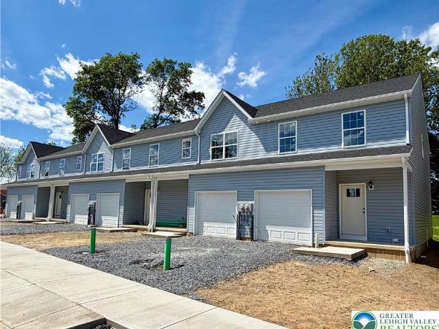 Townhouse for sale in Lehigh, Pennsylvania