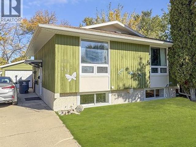 House for sale in Forest Grove, Saskatoon