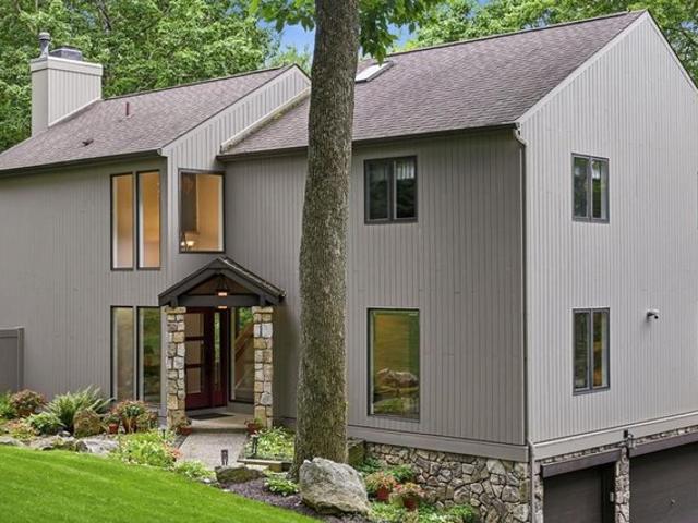 House for sale in Wexford, Pennsylvania