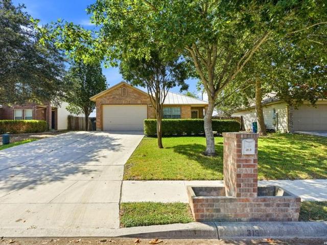 House for sale in Seguin, Texas