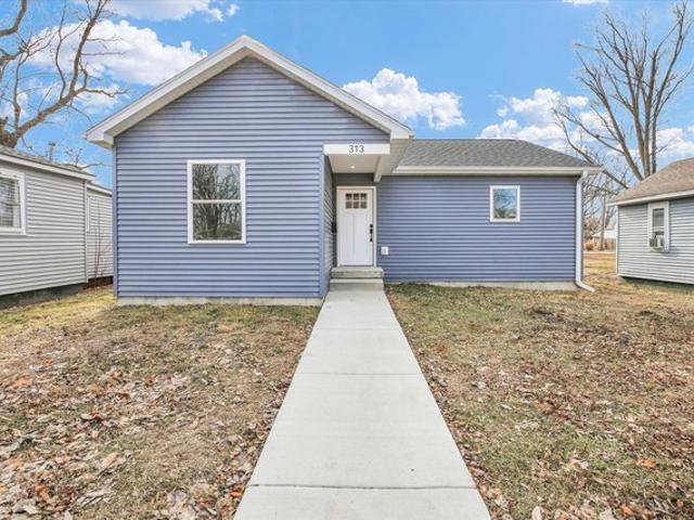 House for sale in Douglas, Illinois