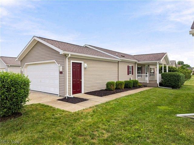 House for sale in Dover, Ohio
