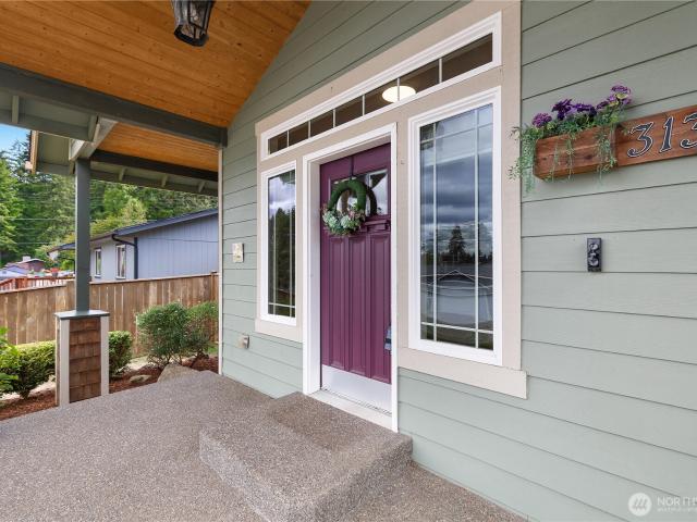 House for sale in Shelton, Washington