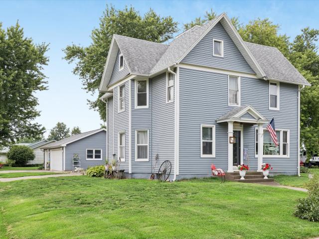 House for sale in Calamus, Iowa