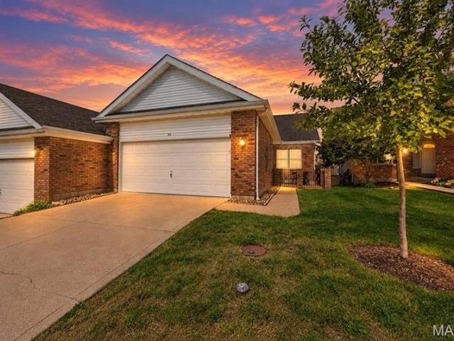 House for sale in Holloway Ridge Condominium, Ballwin