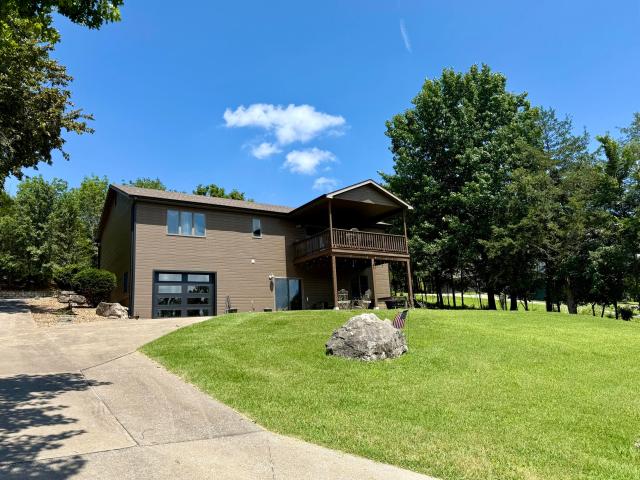 House for sale in Stone, Missouri