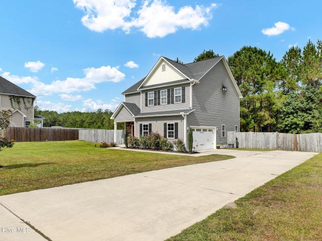 House for sale in Hubert, Onslow County