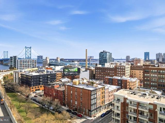 Condo for sale in Philadelphia, Pennsylvania