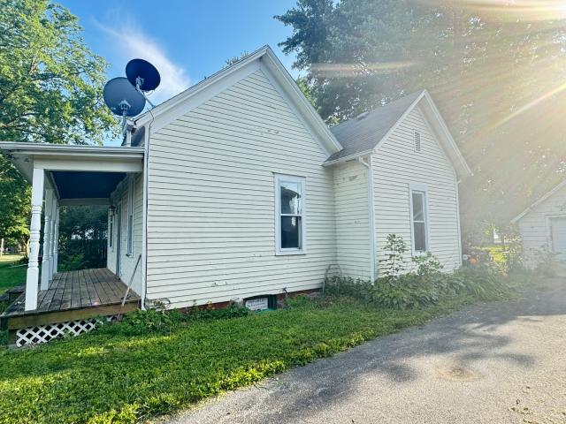 House for sale in Kenney, Illinois