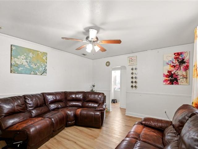 House for sale in Harahan, Jefferson Parish