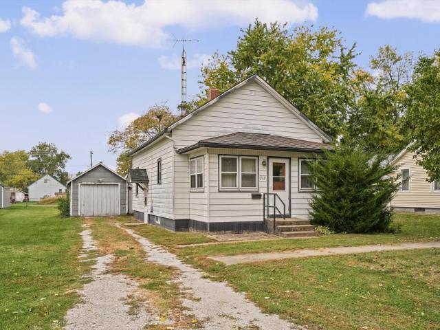 House for sale in Gibson City, Ford County