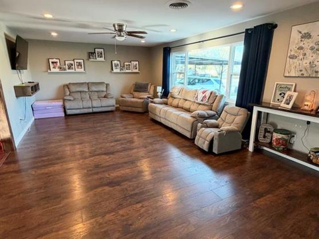 House for sale in Comanche, Texas
