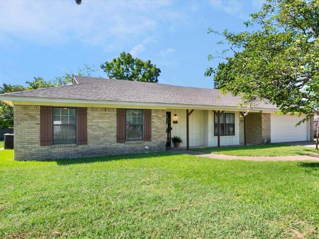 House for sale in Navarro, Texas