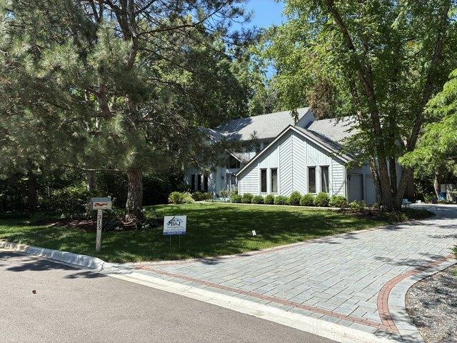 House for sale in Lake Forest, Lake County