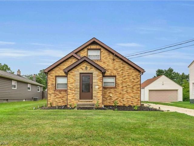 House for sale in North Canton, Stark County