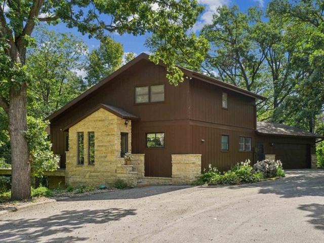 House for sale in Dyersville, Dubuque County