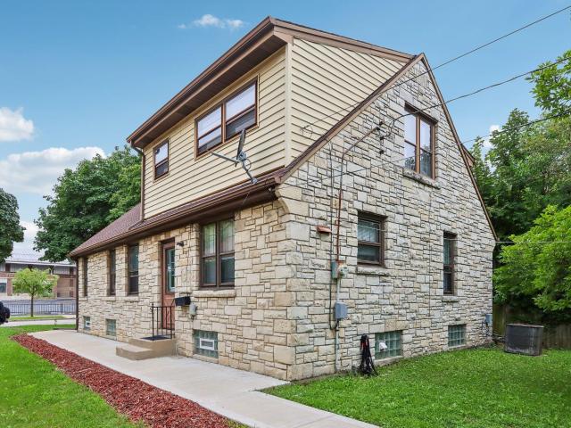 House for sale in Milwaukee, Wisconsin