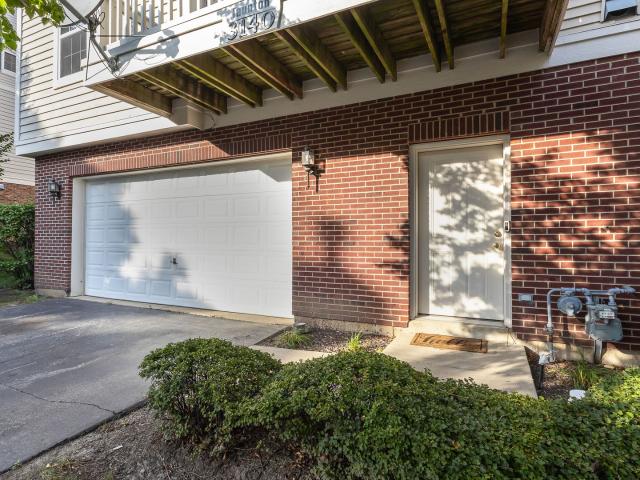 Townhouse for sale in Elgin, Illinois