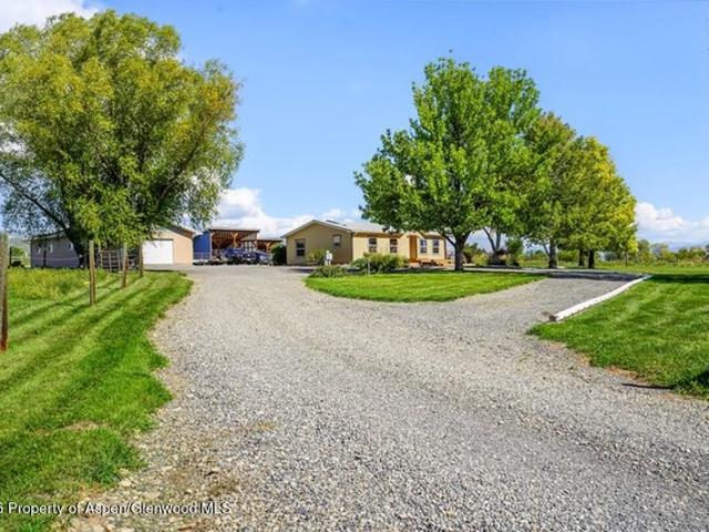 House for sale in Hotchkiss, Delta County