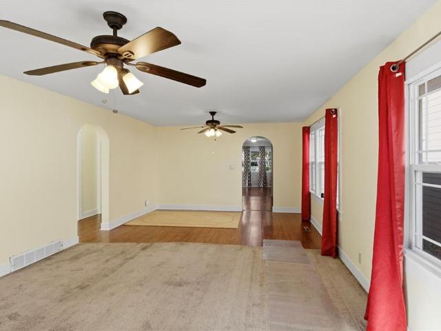House for sale in Parsons, Labette County