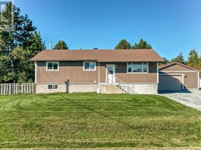 House for sale in Val Caron, Greater Sudbury