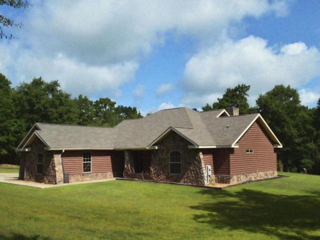 House for sale in Laurel Hill, Florida