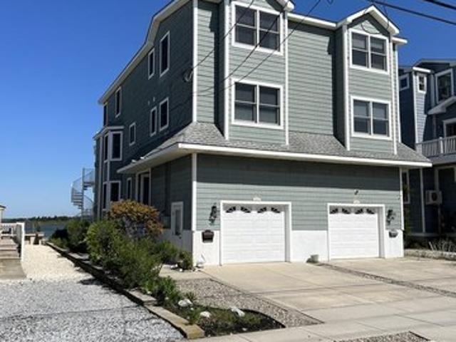 Townhouse for sale in Avalon, New Jersey