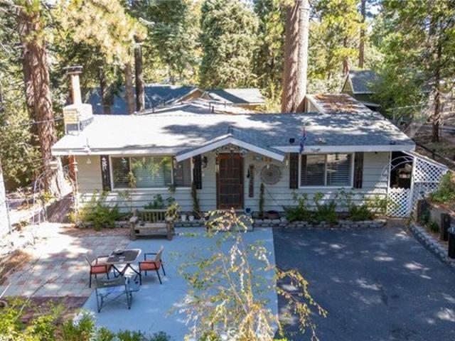 House for sale in Green Valley Lake, California