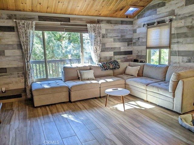 House for sale in Green Valley Lake, California