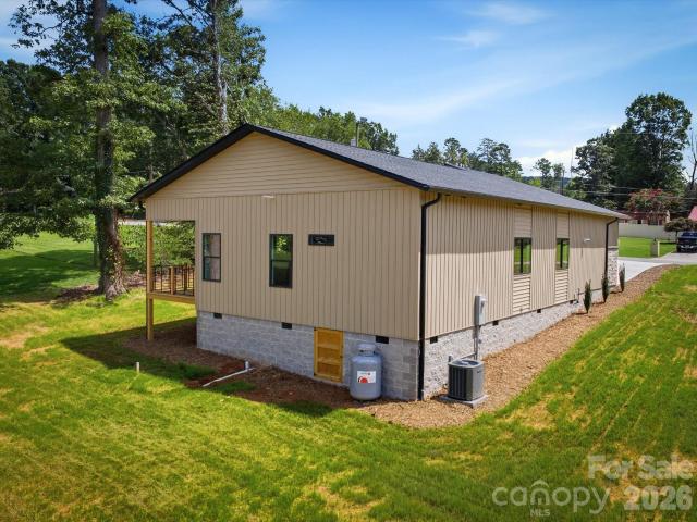 House for sale in Valdese, Burke County