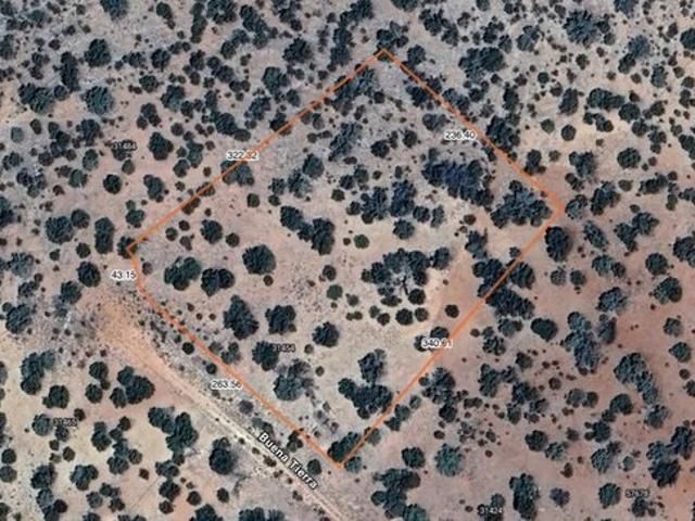 Land for sale in Seligman, Arizona
