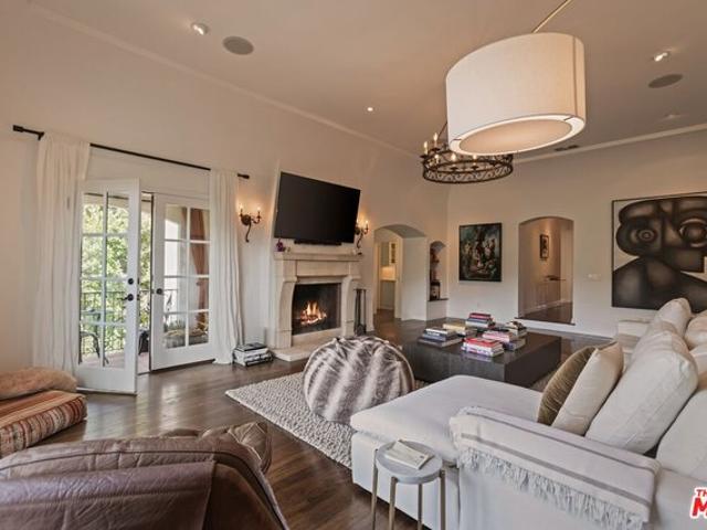 House for sale in Canoga Park, California